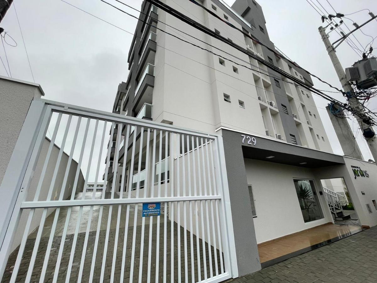 Ferienwohnung Apartamento Com Piscina No Centro Ubatuba Exterior foto