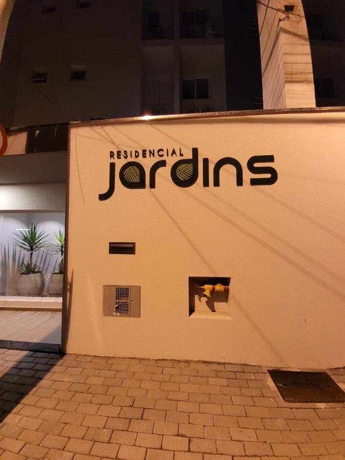 Ferienwohnung Apartamento Com Piscina No Centro Ubatuba Exterior foto
