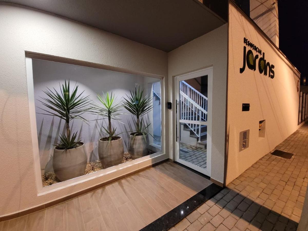 Ferienwohnung Apartamento Com Piscina No Centro Ubatuba Exterior foto